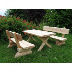 KiGa-Garnitur aus Holz - montiert