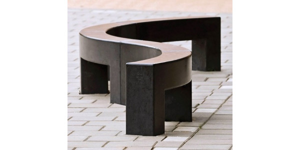 Bancs en béton / sculptures pour s'asseoir