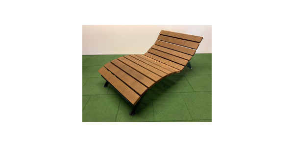 Chaises longues / bains de soleil/ chaises relax
