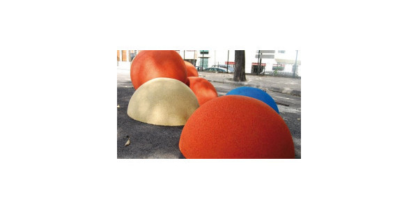 Boules, cubes de granulés de caoutchouc pour places de jeux