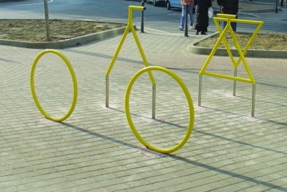 Ein Fahrrad-Ständer / Velo-Ständer bzw. Anlehnbügel als optische Illusion